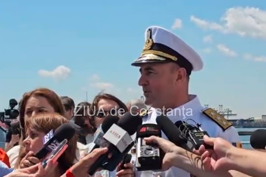 Viceamiralul Mihai Panait la ceremonia din Portul Militar Constanța Viceamiralul Mihai Panait la ceremonia din Portul Militar Constanța