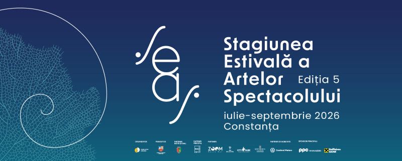 Reprezentanți ai Teatrului de Stat Constanța în timpul spectacolului Livada de vișini