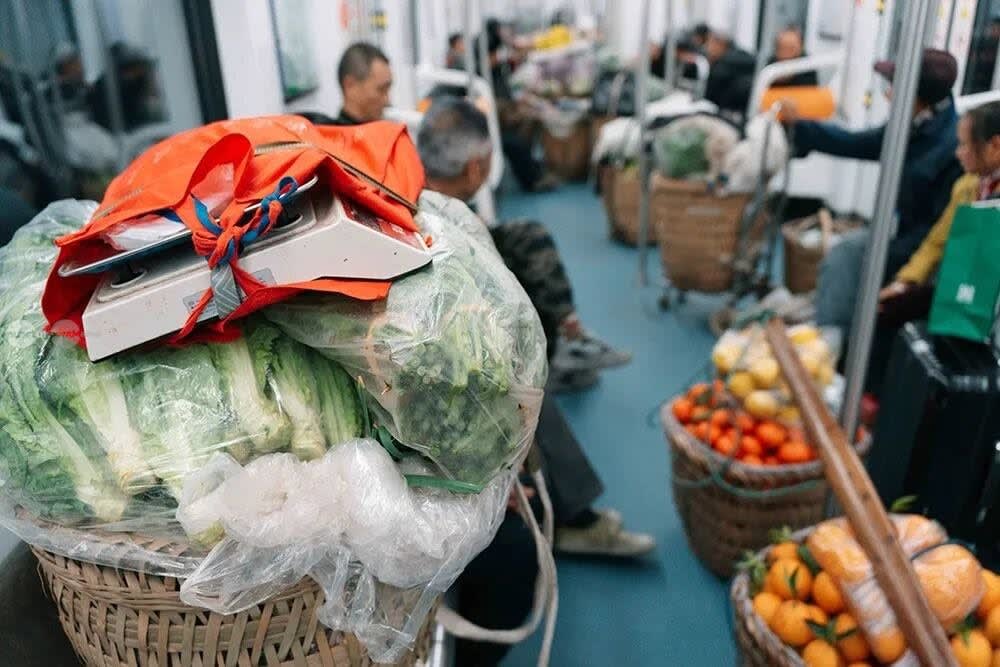 Transport fermieri în Chongqing, piață agroalimentară, infrastructură reutilizată Transport fermieri în Chongqing, piață agroalimentară, infrastructură reutilizată