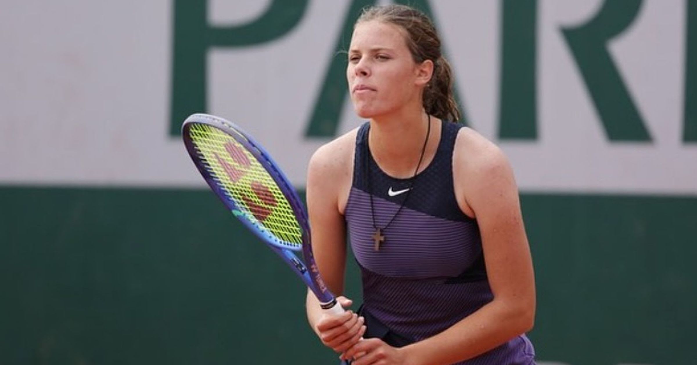 Giulia Popa jucând tenis Giulia Popa jucând tenis