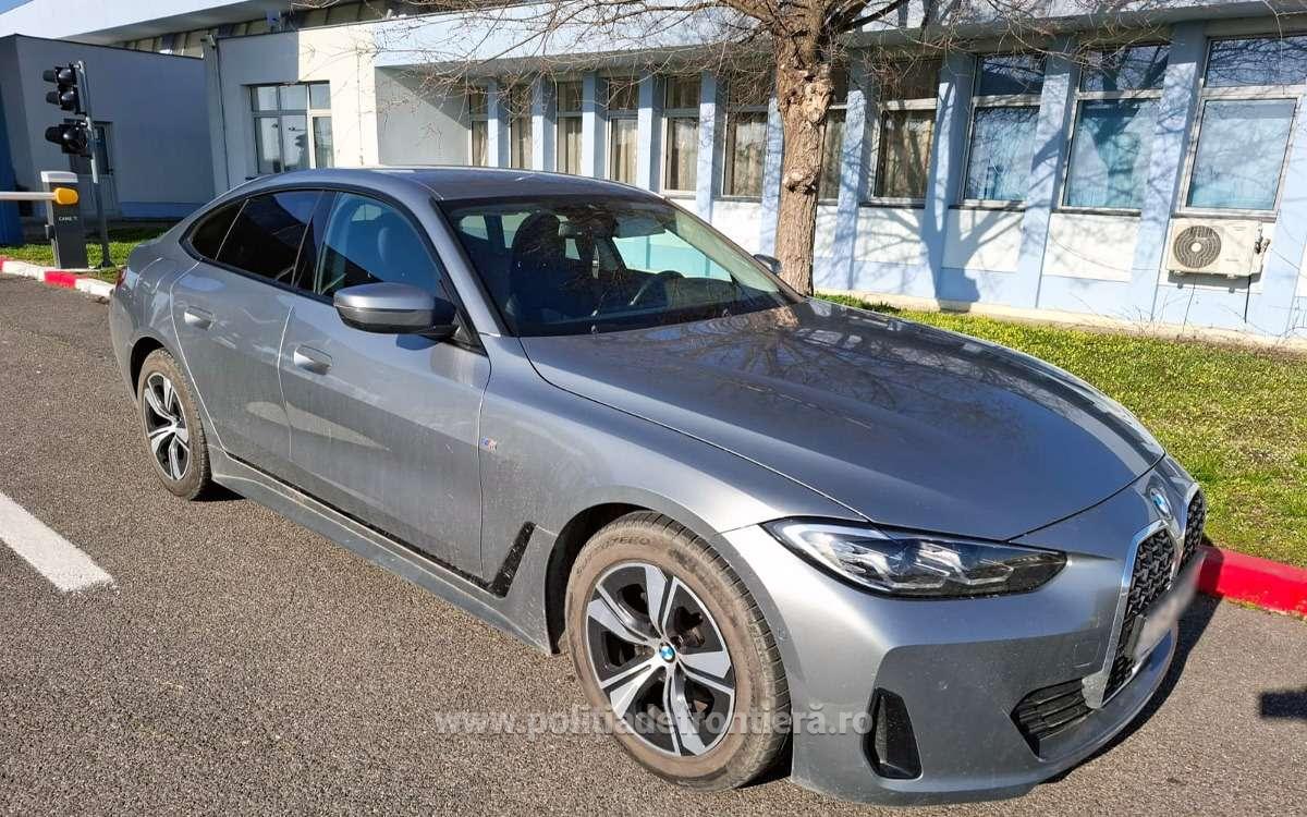 Mașină de 22.000 de euro descoperită la Moravița, polițiști în acțiune