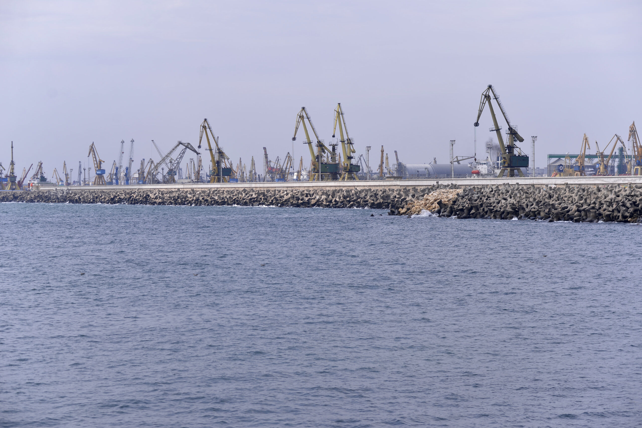 Cablul submarin de înaltă tensiune între România și Georgia pe fundul Mării Negre