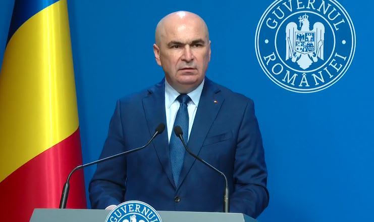 Ilie Bolojan în timpul declarației despre reforme sociale