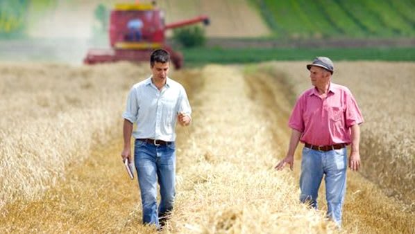 Fermieri buzoieni în control la ferme și terenuri agricole