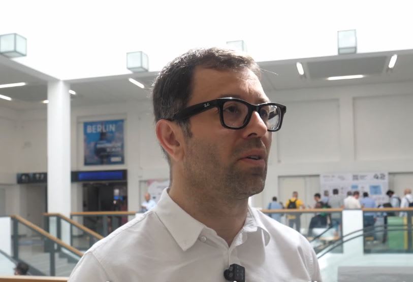 Alexandru Voica, lider startup AI, în cadrul evenimentului GITEX AI Europe 2026