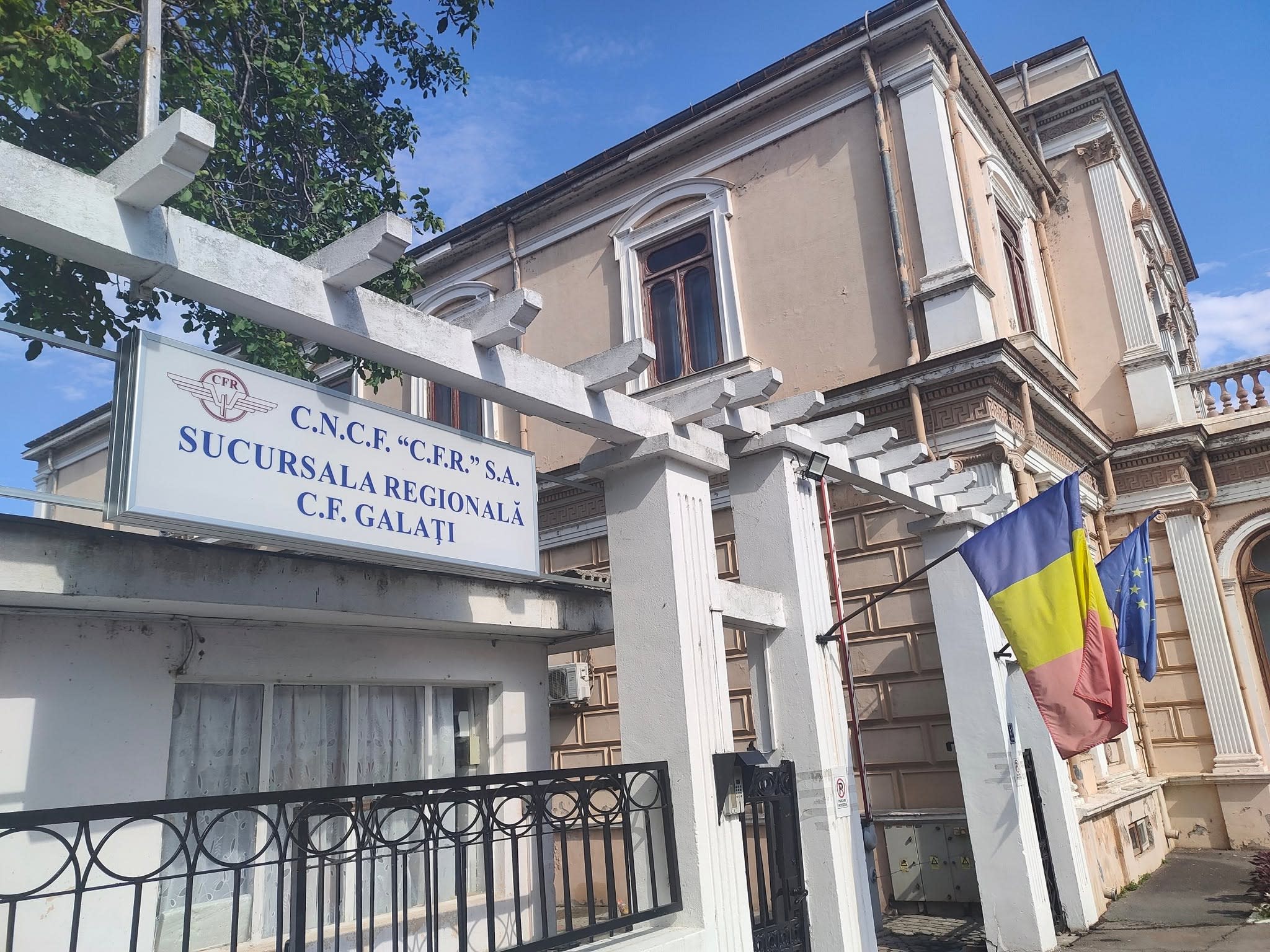 Spații comerciale și terenuri CFR în stații din estul României