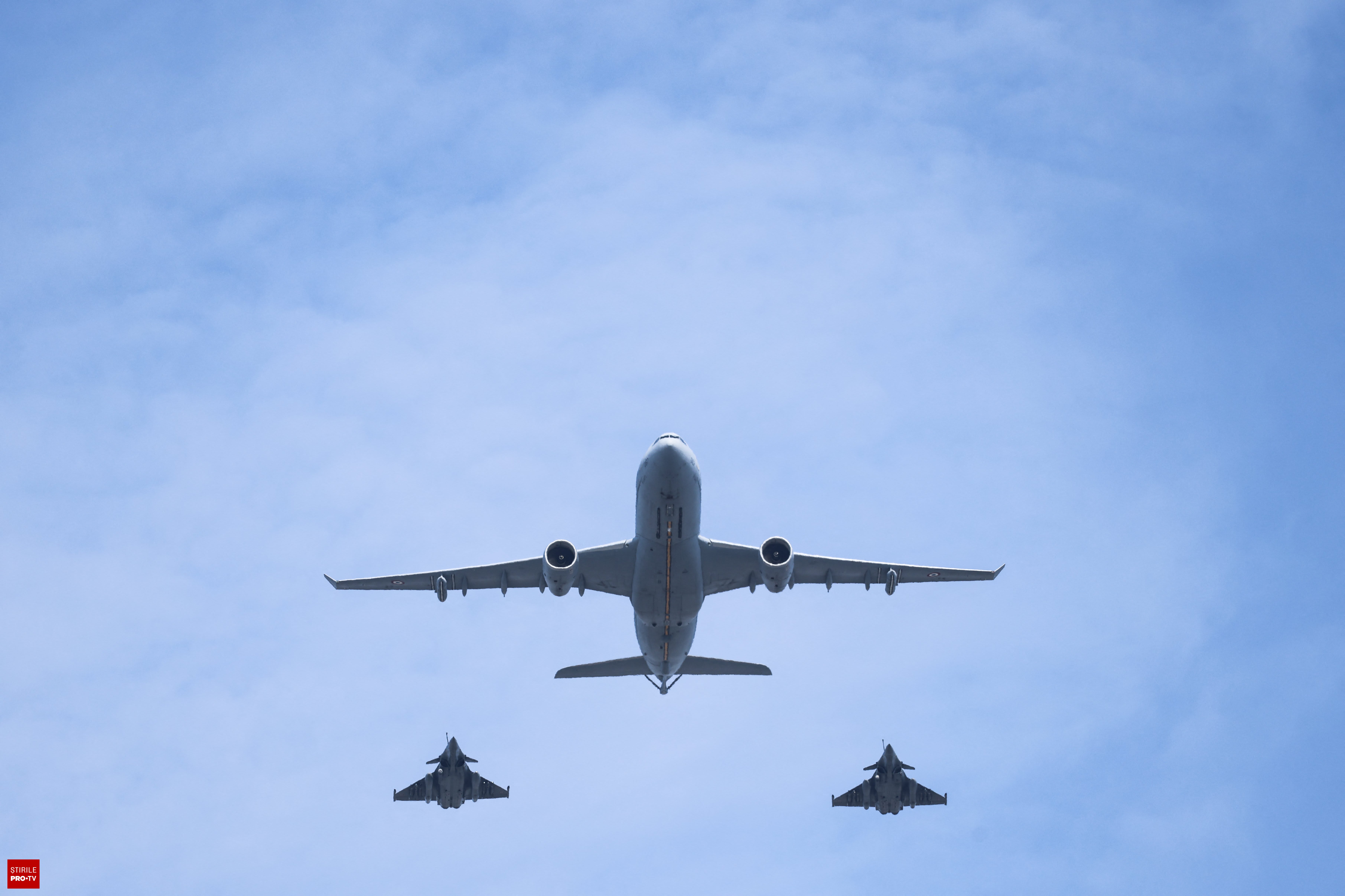 Avioane Rafale în zbor, Ucraina, Franța, sprijin militar