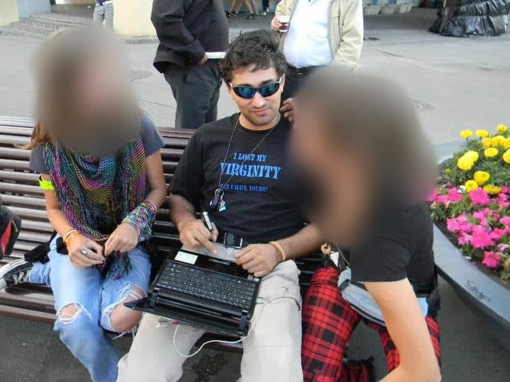 Procuror în sala de judecată în timpul anchetei