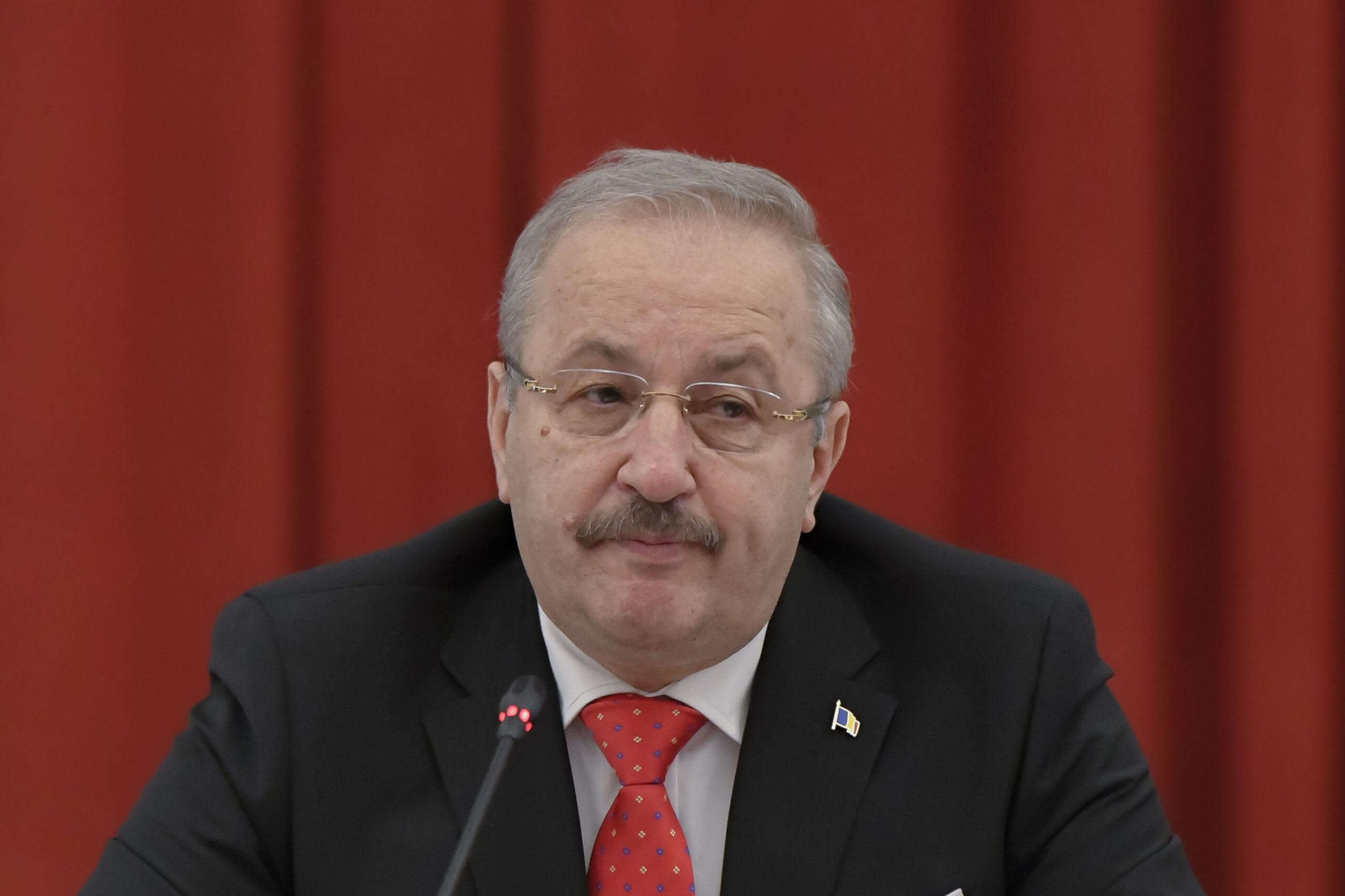 Vasile Dîncu la Bruxelles în discurs despre resurse umane