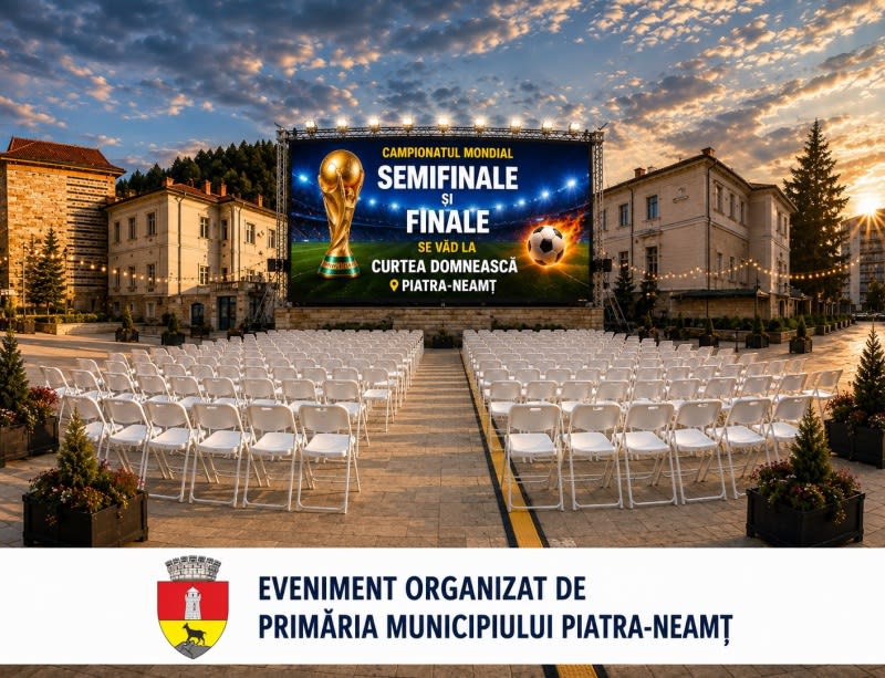 Ecran gigant la Curtea Domnească din Piatra-Neamț
