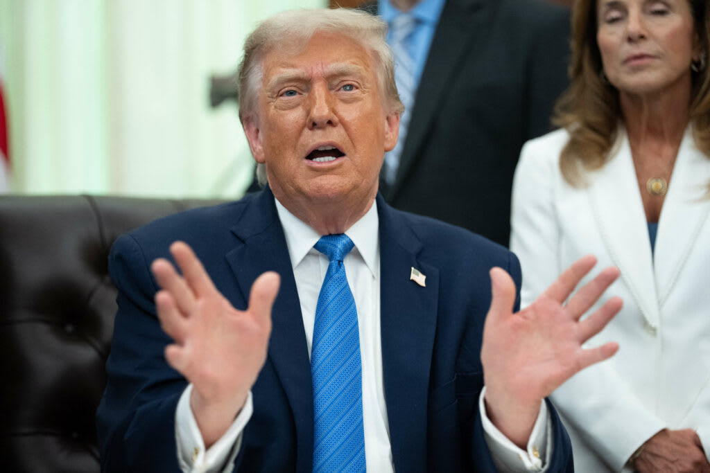 Donald Trump anunță extinderea sancțiunilor împotriva Rusiei, Iranului și Hezbollah