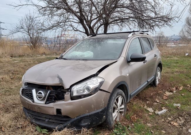 Vehicule abandonate pe depozit în Constanța, pregătite pentru licitație