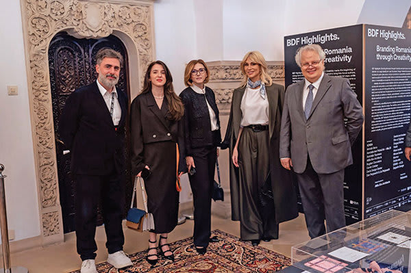 Tineri în centrul Bucureștiului, evenimente de modă și sport