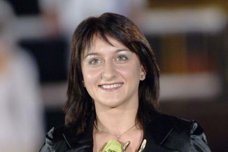 Gina Gogean în timpul unei declarații publice