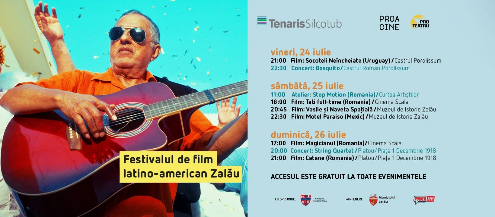 Spectatori la proiecție de film în aer liber în Zalău