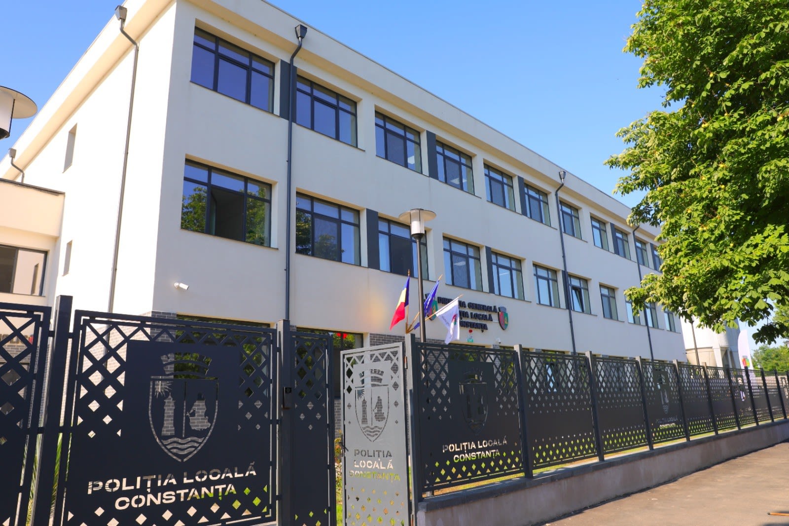 Clădirea noului sediu al Poliției Locale Constanța cu sisteme de supraveghere