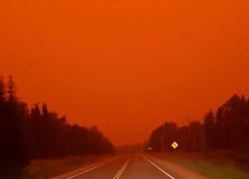Fum toxic portocaliu deasupra orașului New York, impactul incendiilor din Canada