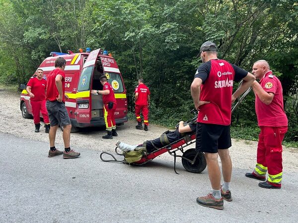 Salvamont intervenție montană în Caraș-Severin