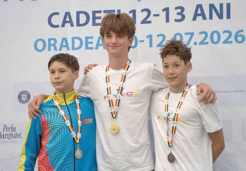 Sportivi de la Flykick Team Baia Mare pe podium la Campionatul Național de înot