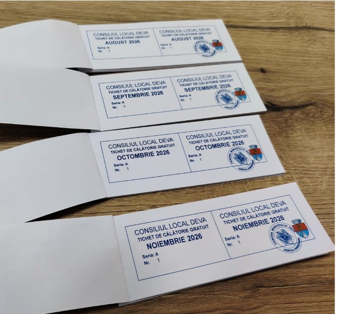 Distribuție tichete gratuite pentru pensionari la sediul primăriei Deva