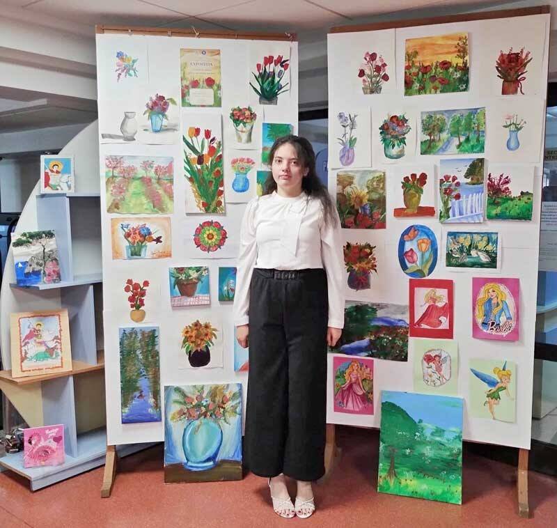Tânăra artistă Cerasela Pop expune lucrări de artă despre natură