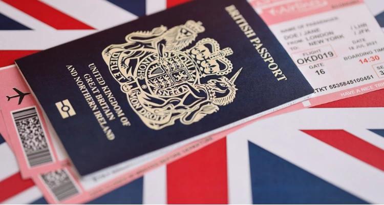 Adolescentă britanică blocată la Roma din cauza noilor reguli pentru pașapoarte