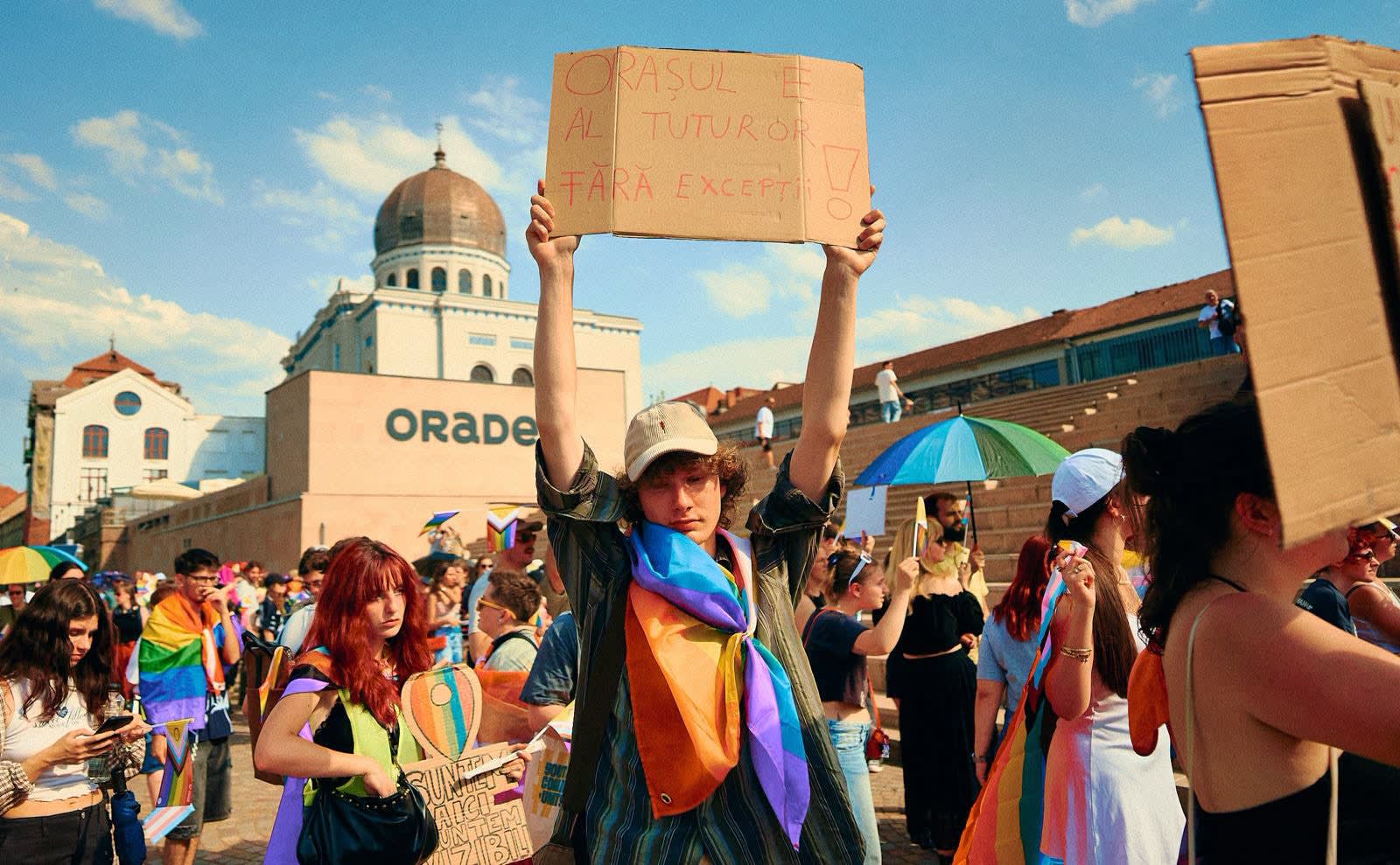 Protest organizat pentru drepturile LGBTQ+ în Oradea