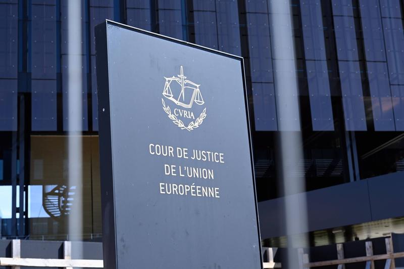 Curtea Europeană de Justiție pronunțând decizie privind prescripția în România