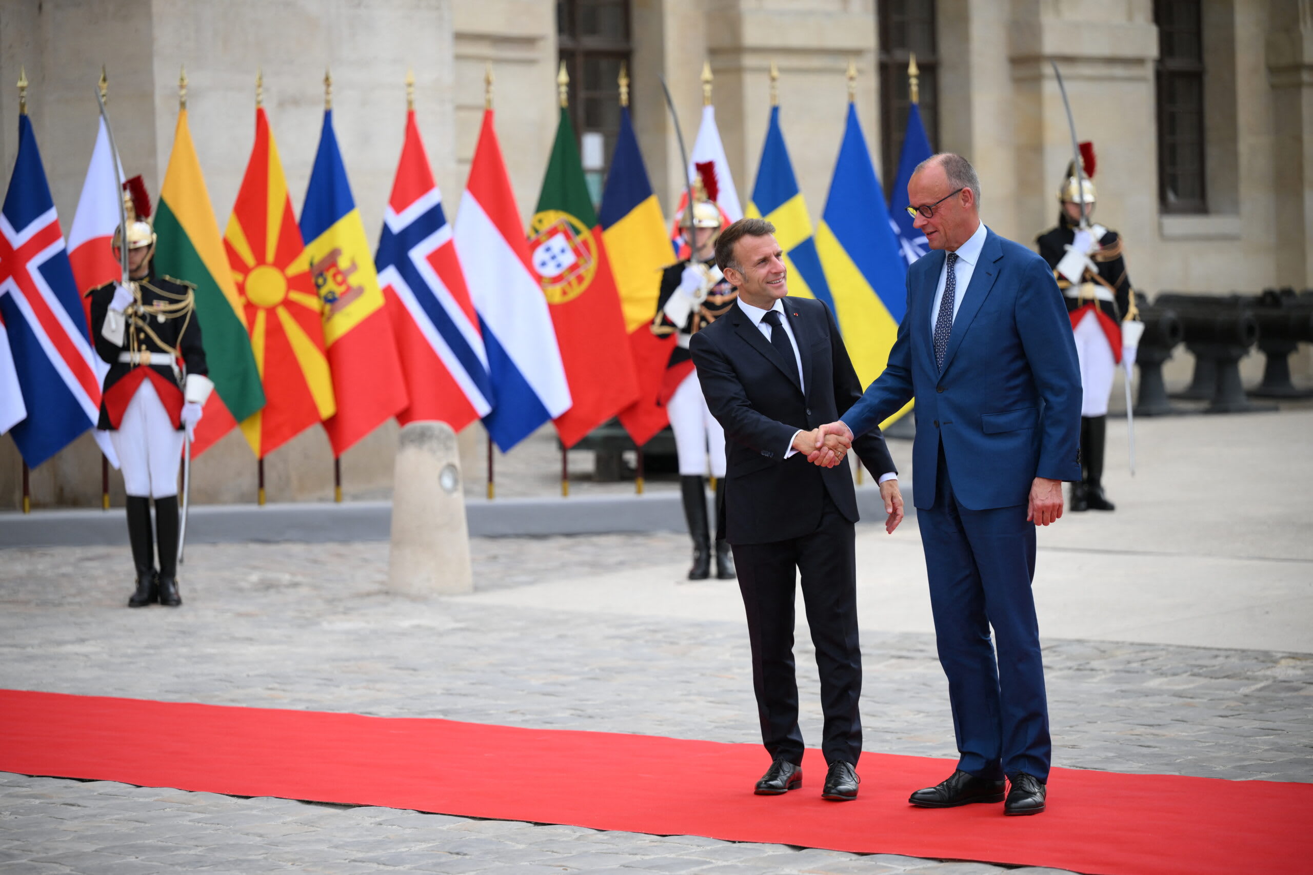 Ofițeri militari germani și francezi la exercițiu nuclear