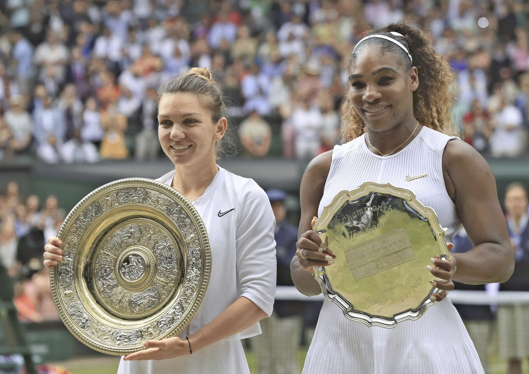Simona Halep câștigând finala de la Wimbledon 2019