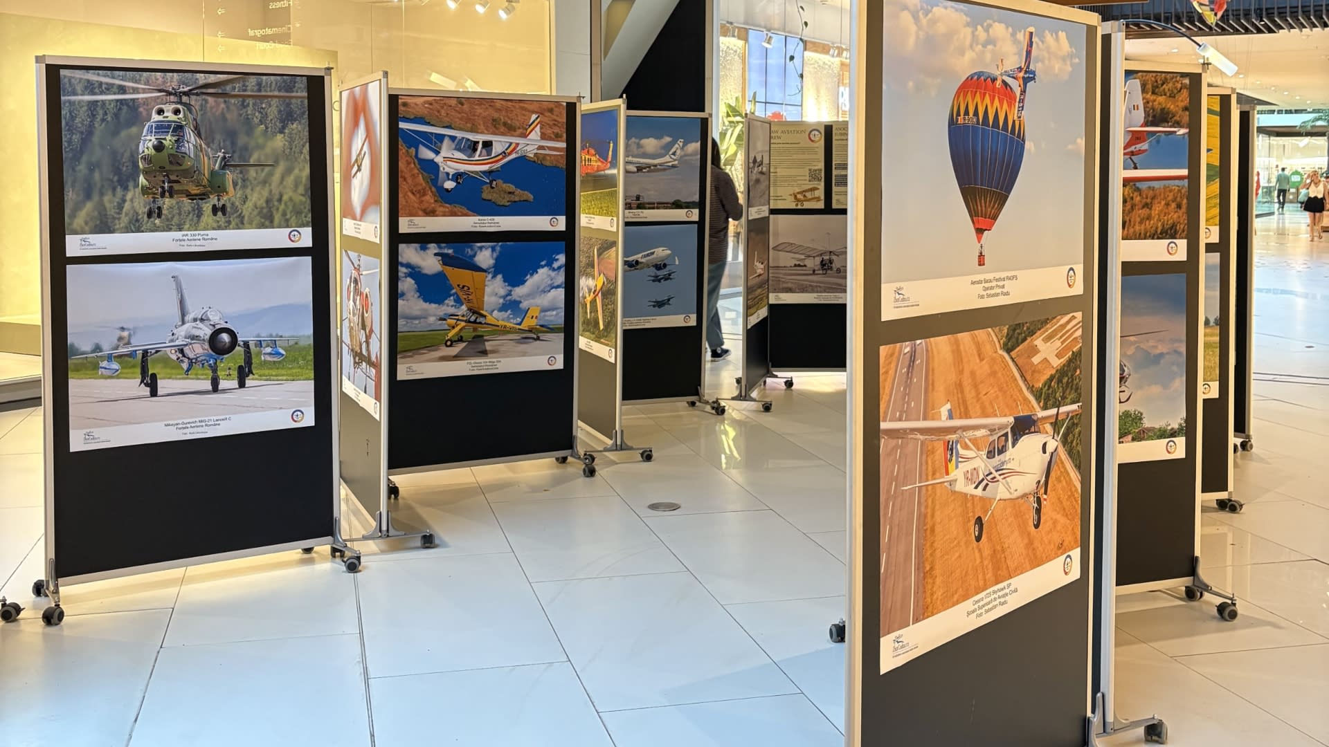 Fotografie cu avioane și fotografii din expoziție la ParkLake