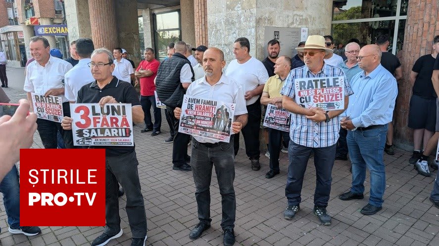 Angajați ai societății de transport în stradă, protest, Alba Iulia