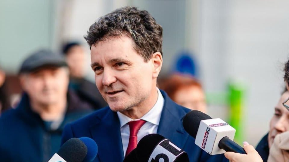 Nicușor Dan susține declarații la expoziția SUA-România