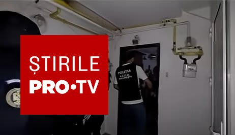 Polițiști și procurori în timpul perchezițiilor la Casa de Pensii București