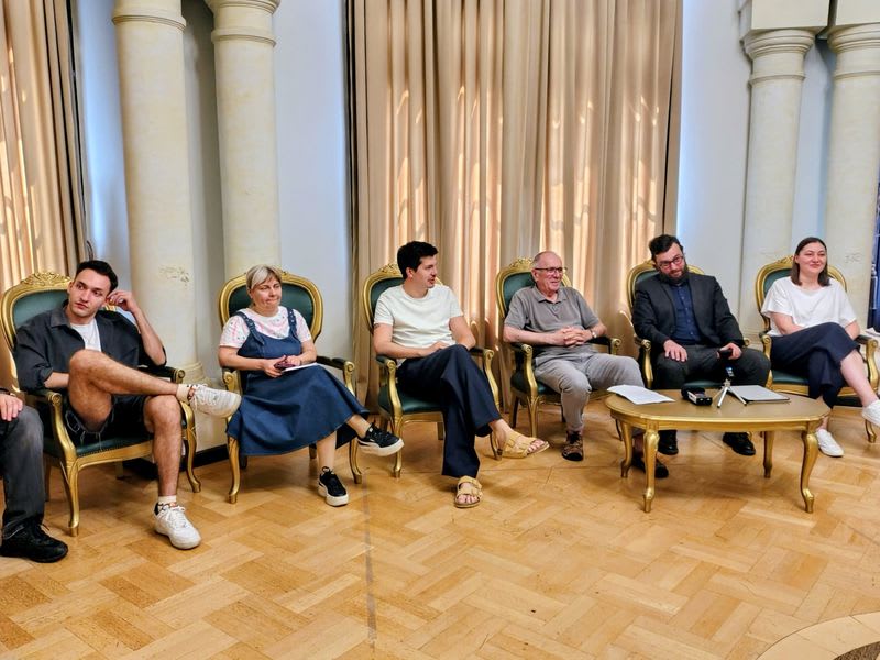 Studenți la Școala de vară la Teatrul Tineretului