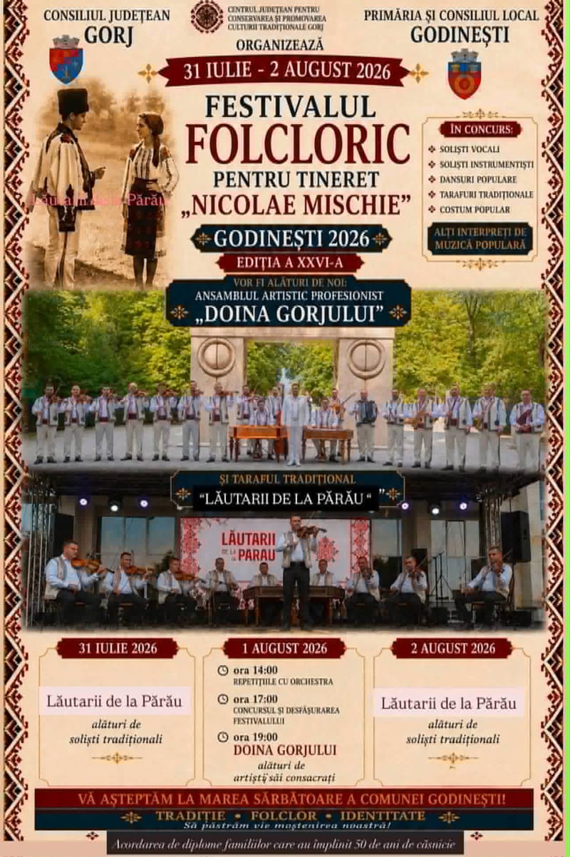 Tineri interpreți folclorici pe scenă în Gorj