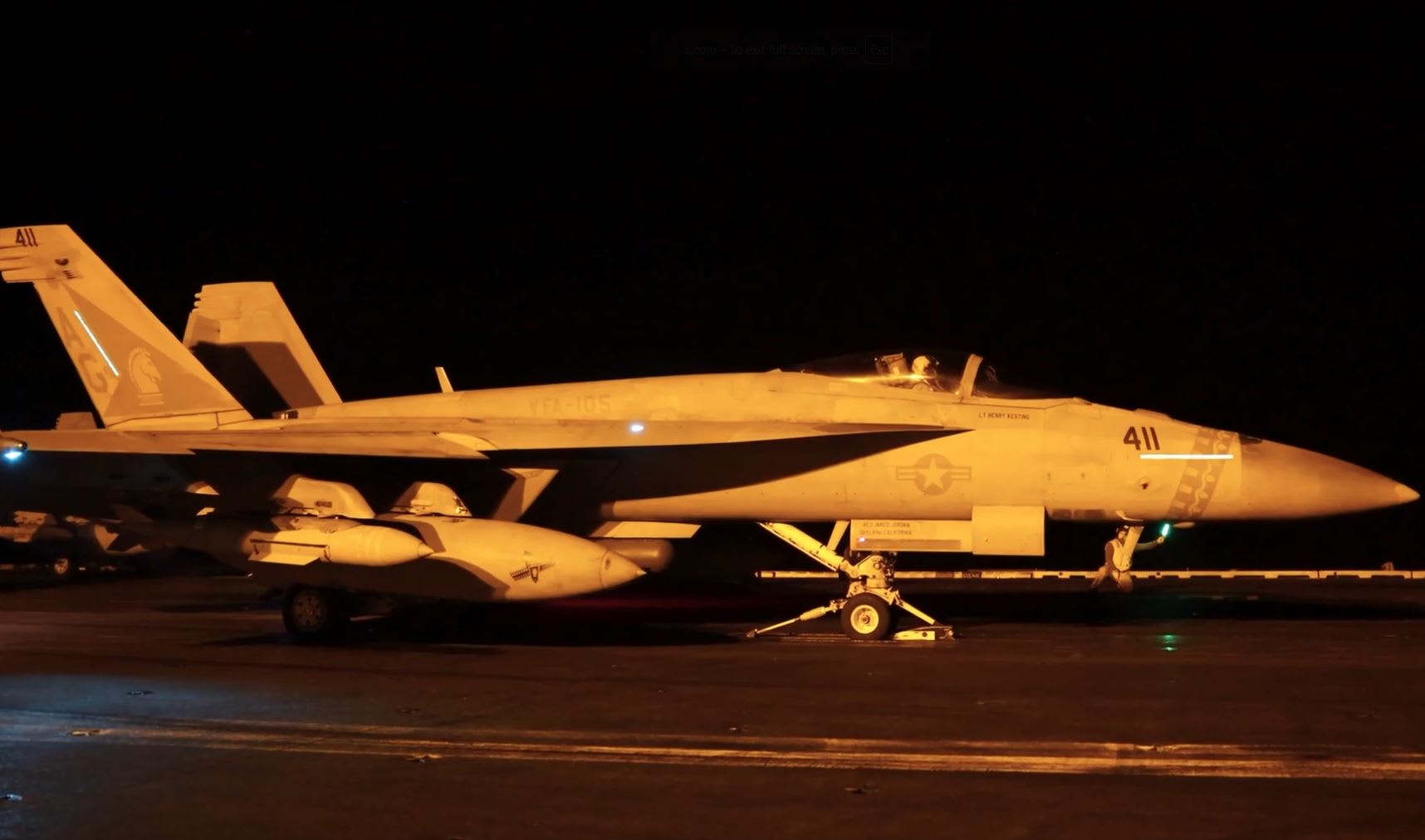 Avion F-18 decolând de pe portavion în timpul atacurilor asupra Iranului