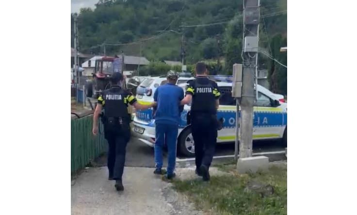 Bărbat reținut de poliție Bărbat reținut de poliție