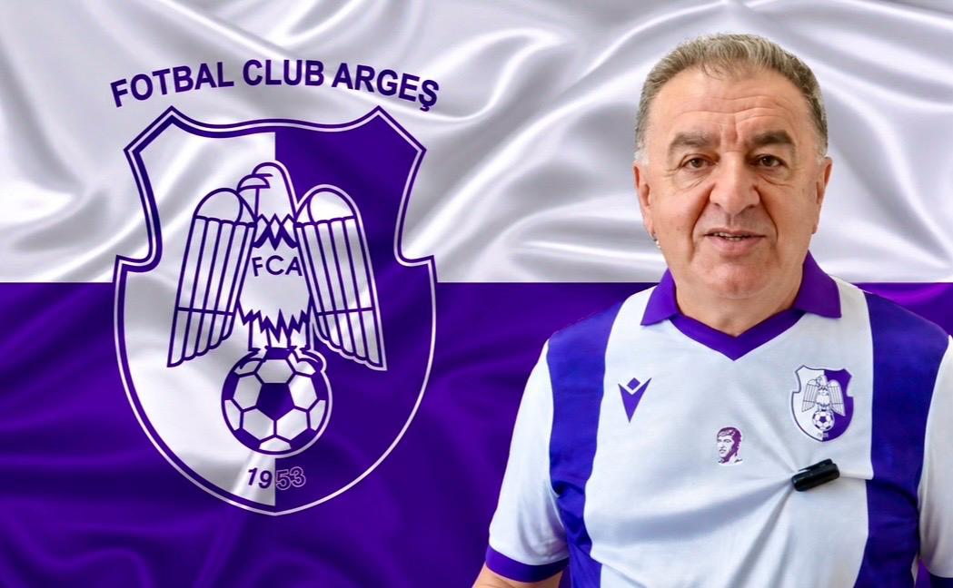 Cristian Gentea în vizită la echipa FC Argeș, bază de pregătire Albota