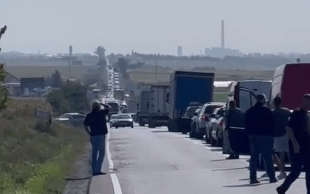 România cere reevaluarea taxei pe carbon pentru carburanți