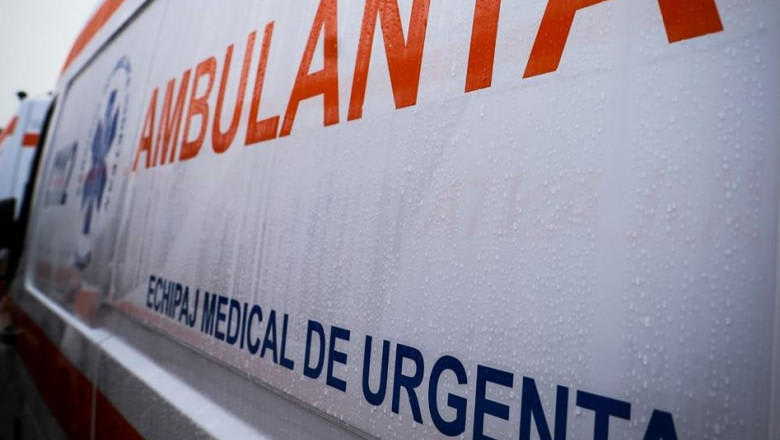 Mașină și motocicletă avariate în accident pe centura din Severin