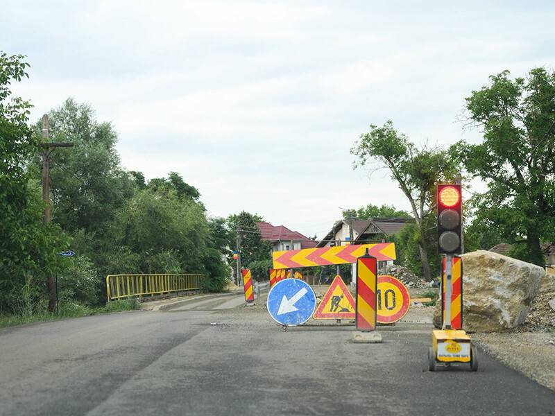Lucrări de modernizare pe DJ 108A între Gârdani și Țicău, poduri și asfaltare