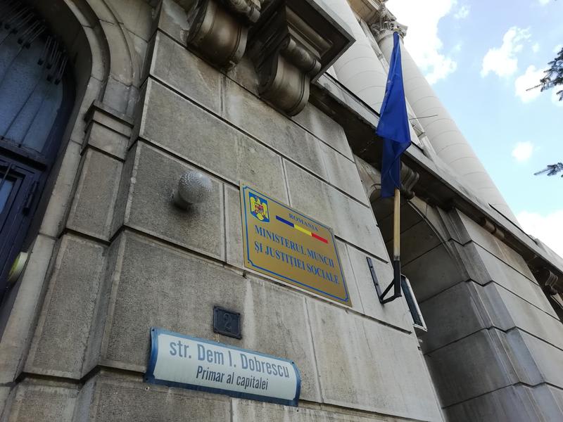 Nicușor Dan participând la eveniment oficial în București