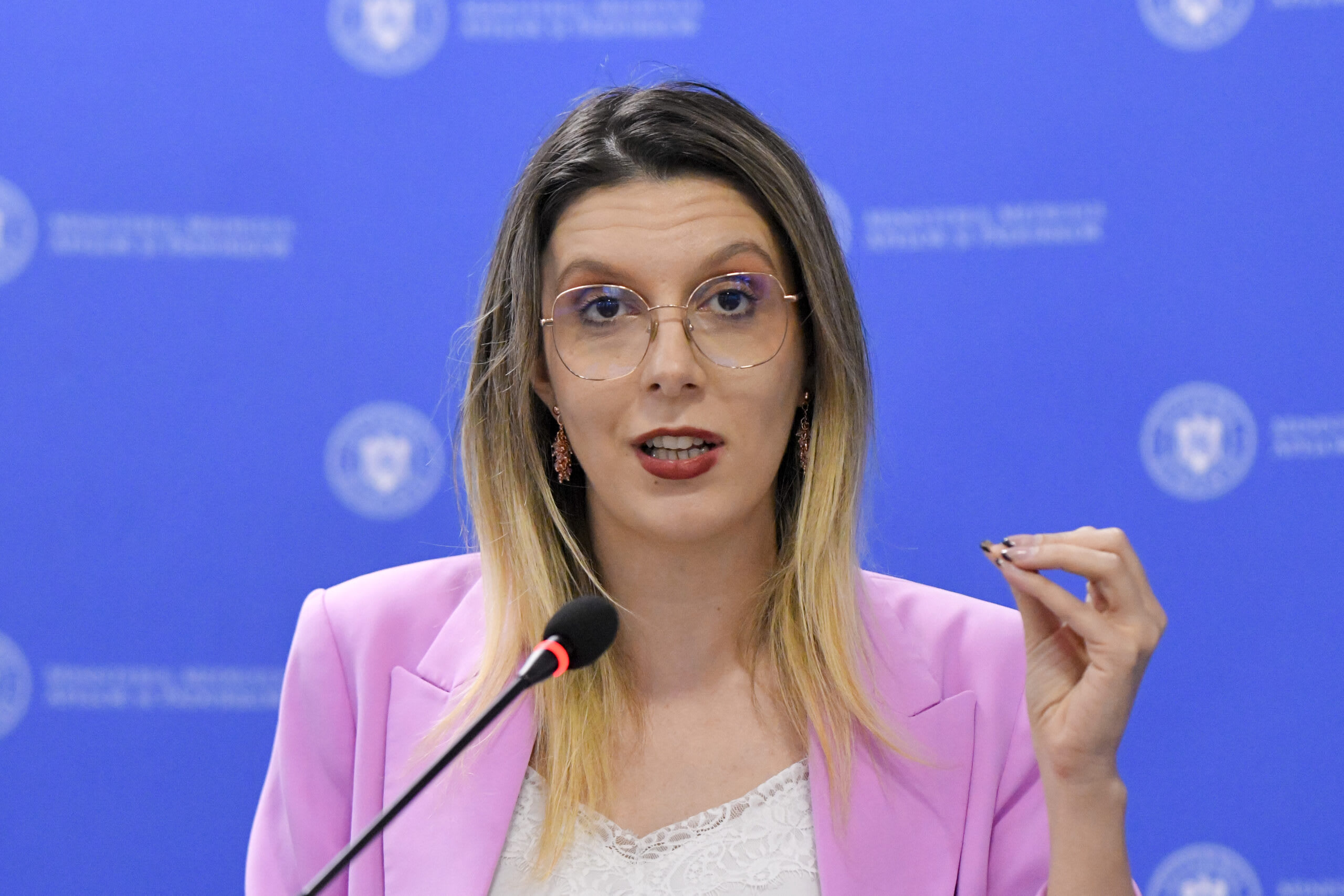 Ministrul Mediului verificând plajele din România în 2026