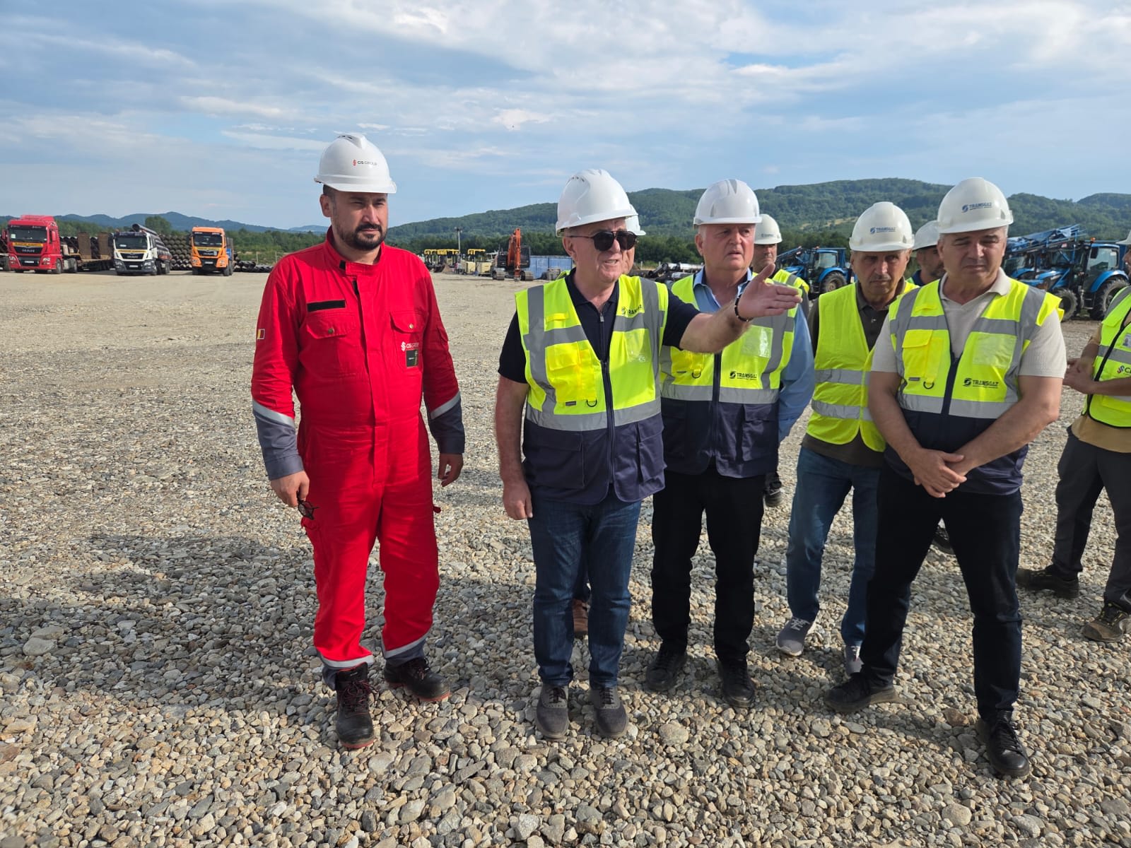 Șantier conductă gaze naturale Horezu Râmnicu Vâlcea