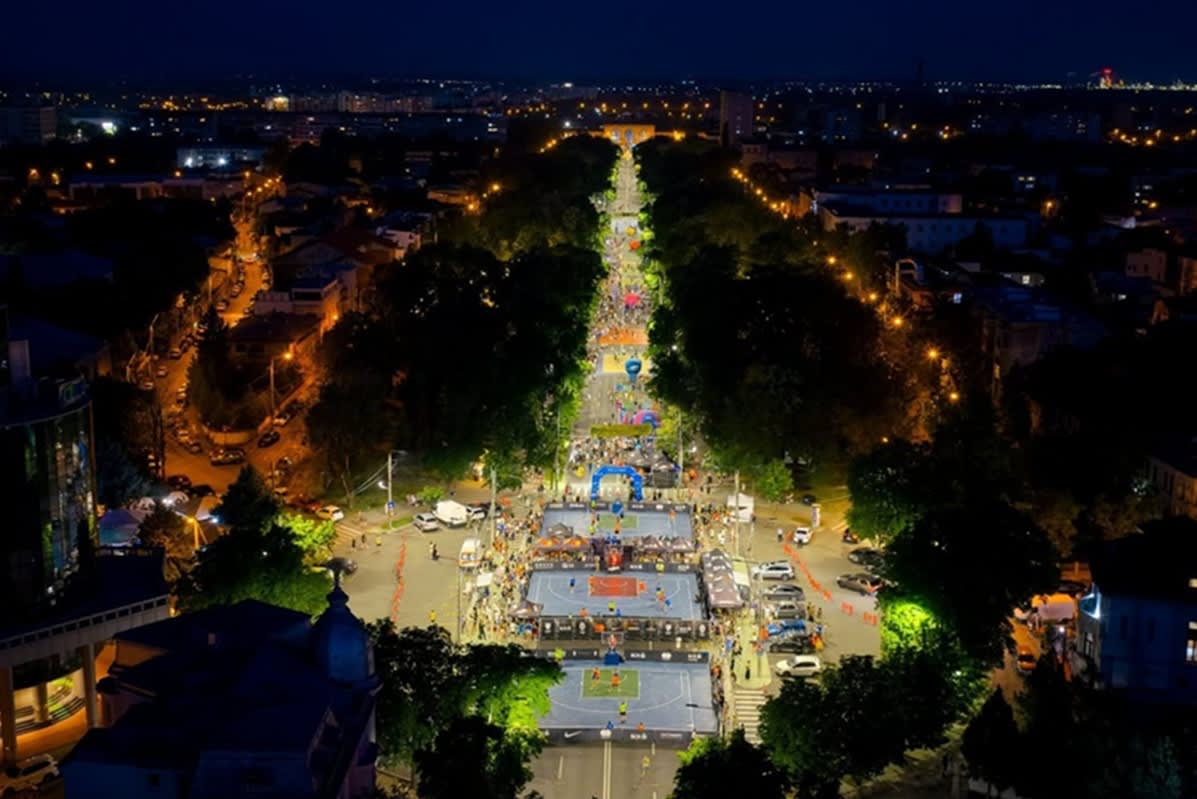 Spectacol de circ și competiții sportive în aer liber la Ploiești Spectacol de circ și competiții sportive în aer liber la Ploiești