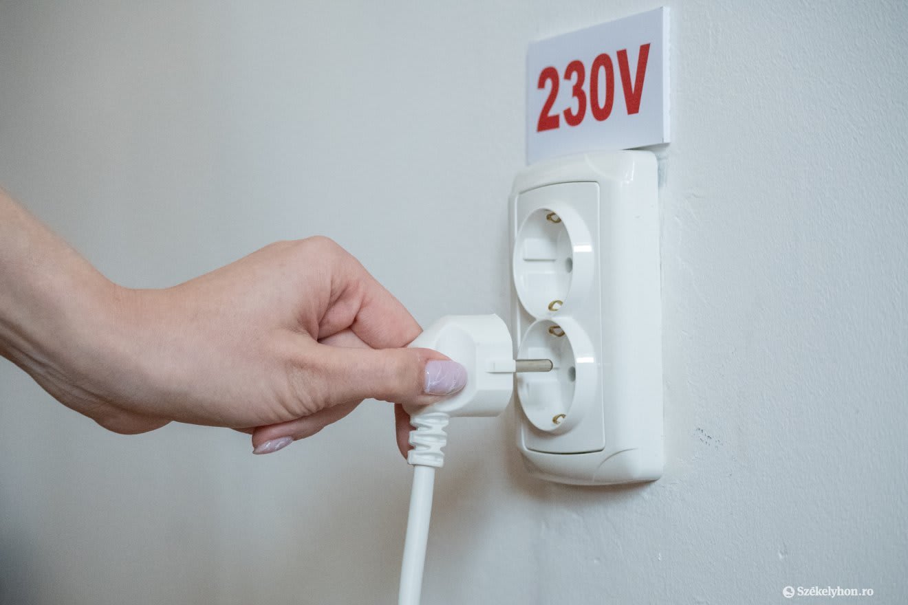 Lucrări de întreținere a rețelei electrice