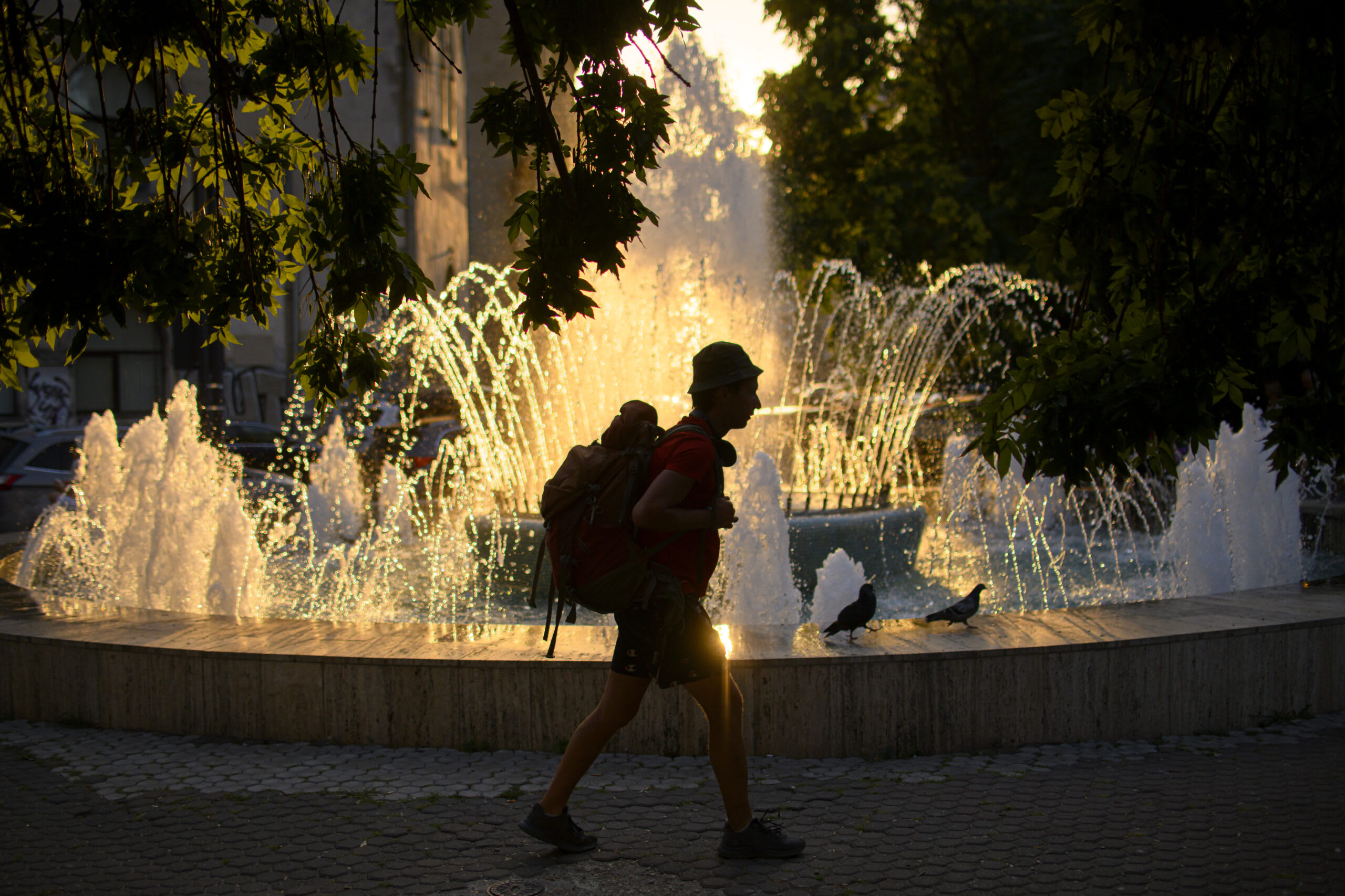 Fenomene meteo extreme: vijelii, grindină și temperaturi ridicate în România