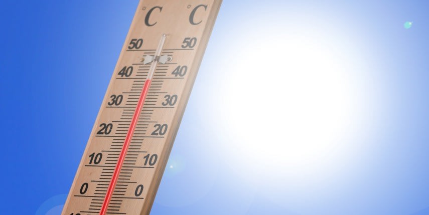 Vânt puternic, ploaie torențială și temperaturi ridicate în România