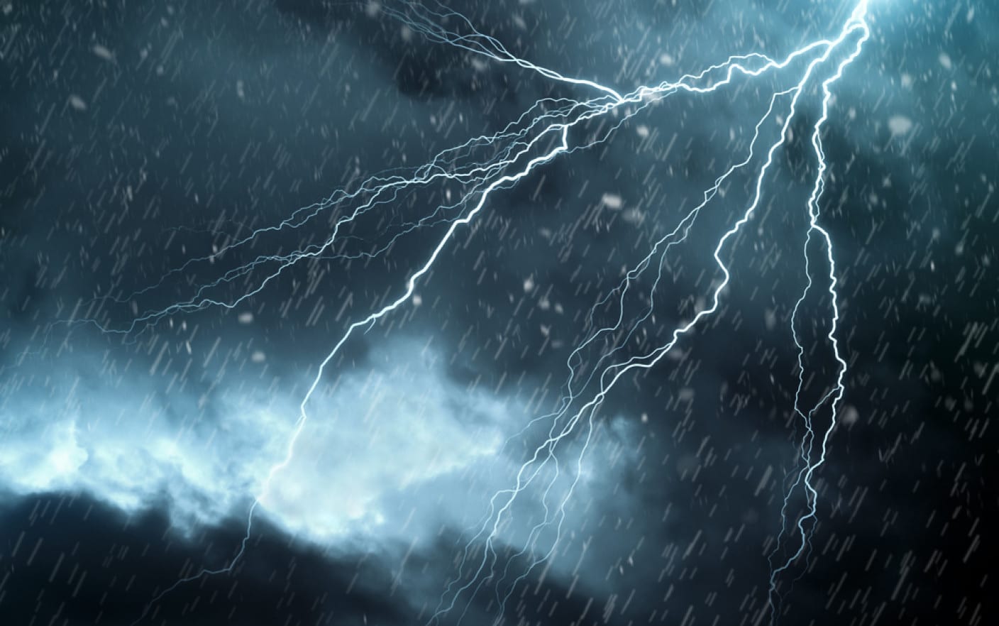 Cod galben de instabilitate atmosferică în Suceava